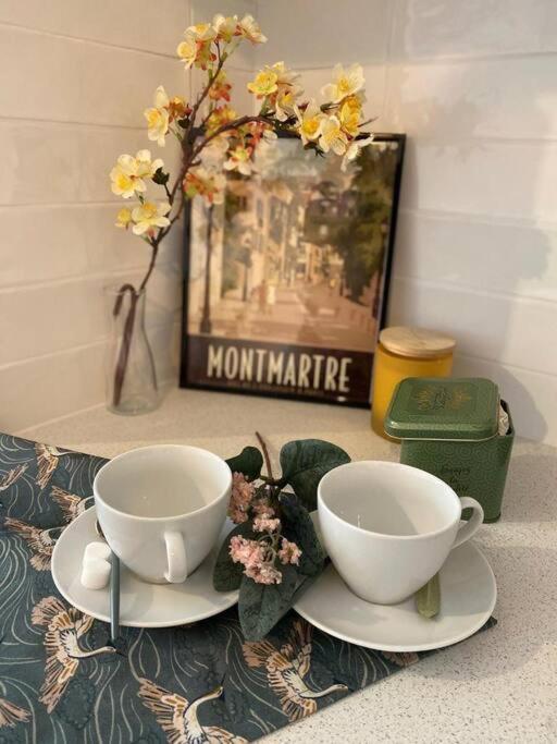 Appartement Charming Flat In Montmartre - Imhost à Paris Extérieur photo